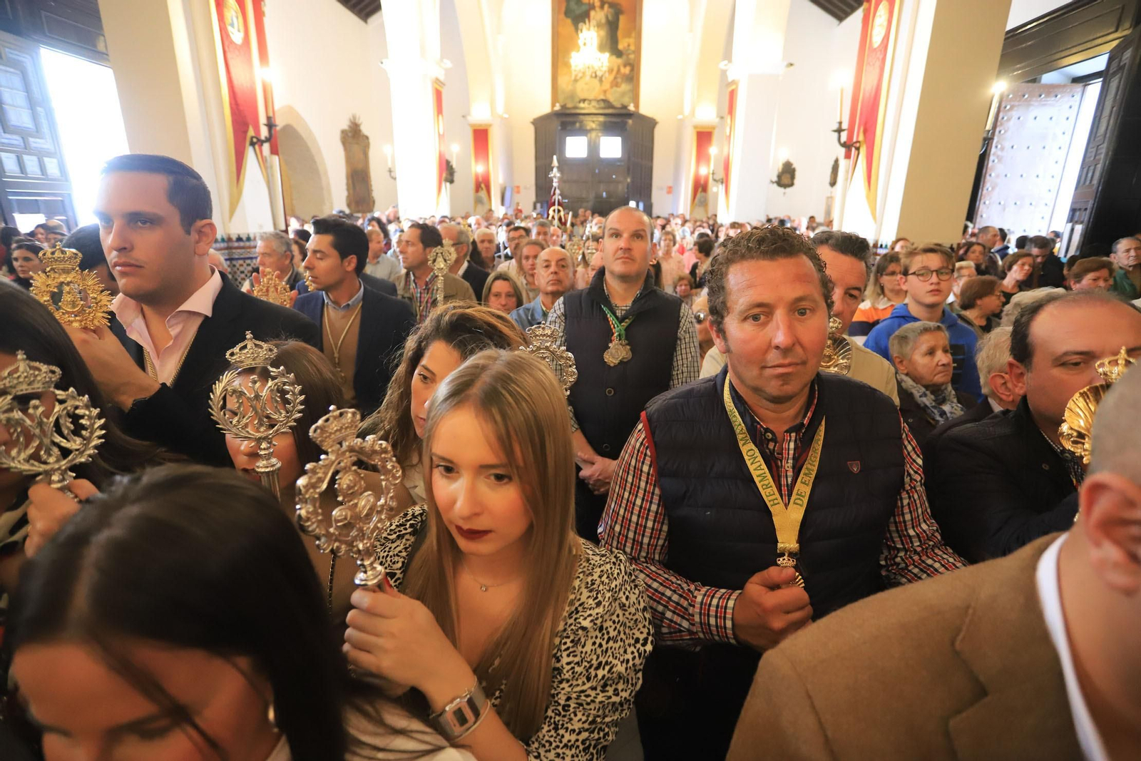 Imágenes de la llegada de la peregrinación de Emigrantes a Almonte acompañando a la Hermandad de San Juan del Puerto