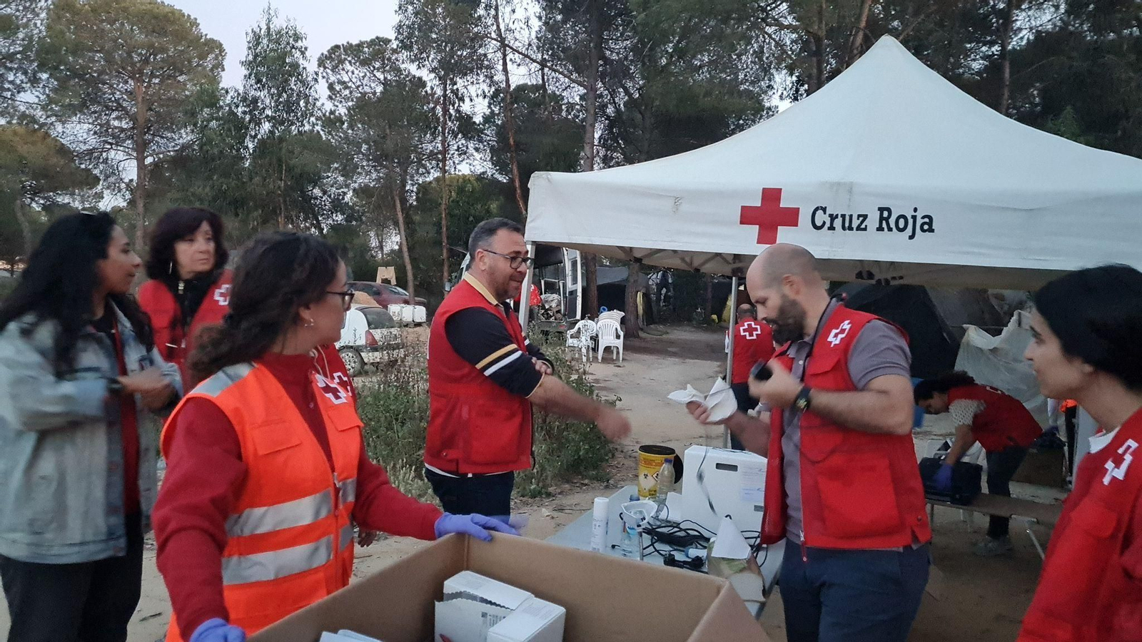 Acercan el cribado de hepatitis C a los asentamientos de inmigrantes de Huelva, en imágenes