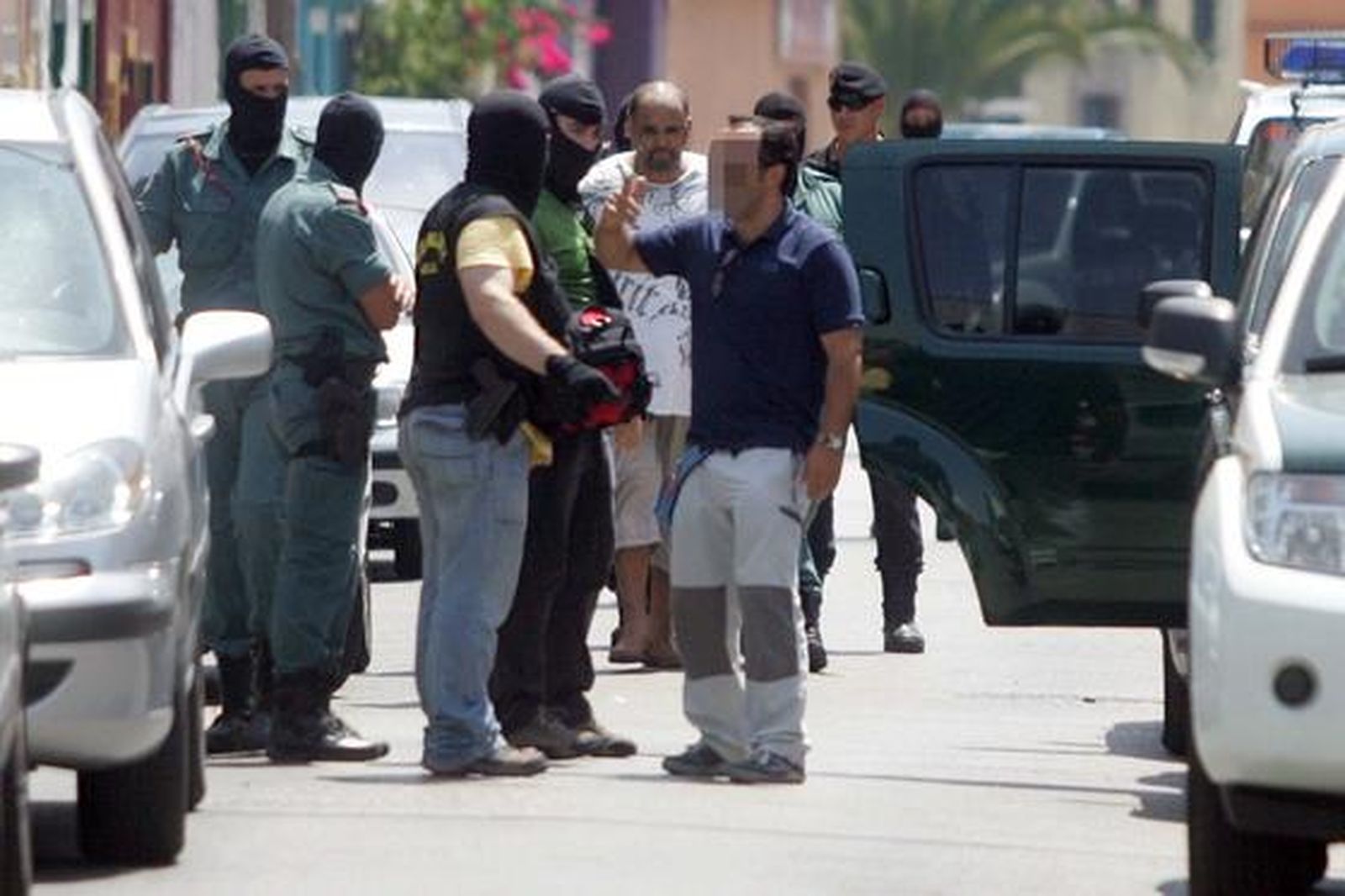 La Guardia Civil detiene a un hombre en La Línea por su presunta implicación con el terrorismo yihadista./  J.M Quiñones