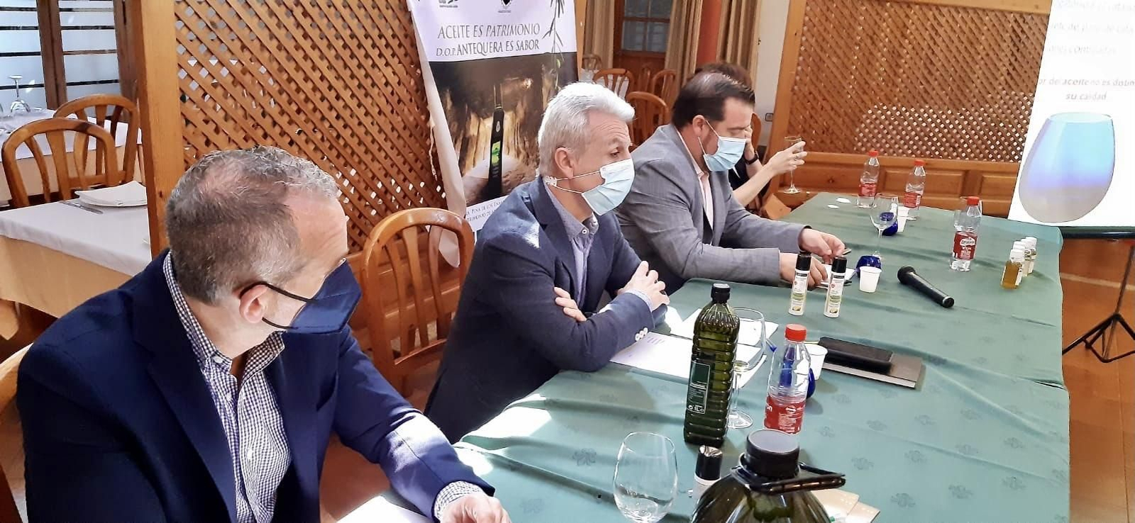 Presentación del nuevo aceite.