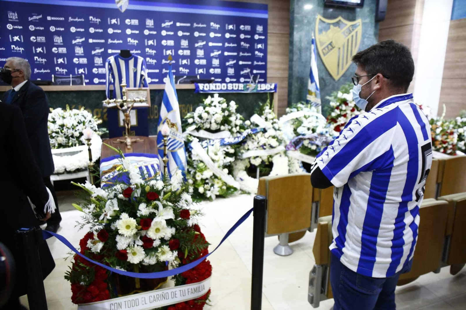 El malaguismo despide en La Rosaleda a Antonio Benítez
