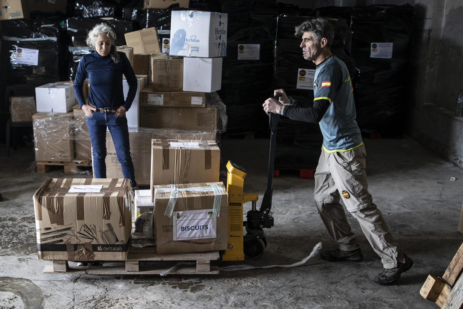 Un momento en el que se procedió a la carga de los camiones