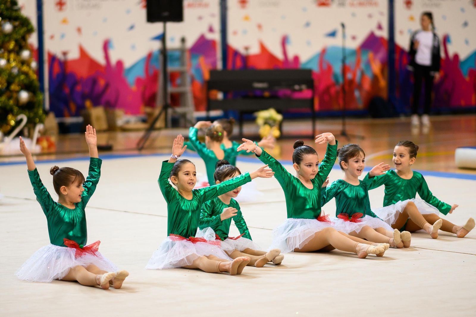 Pequeñas gimnastas durante la exhibición