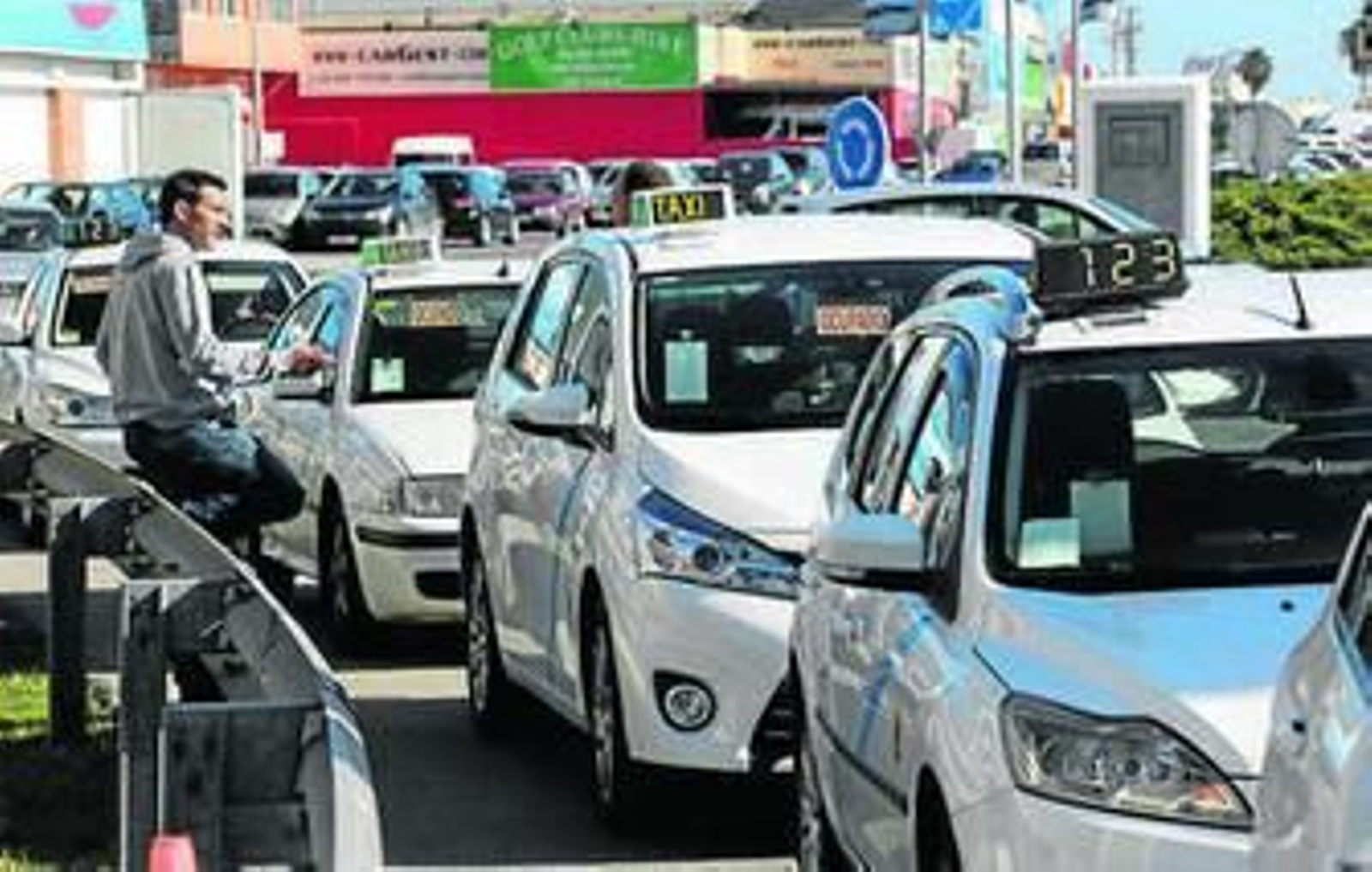 Concentración en el aeropuerto.