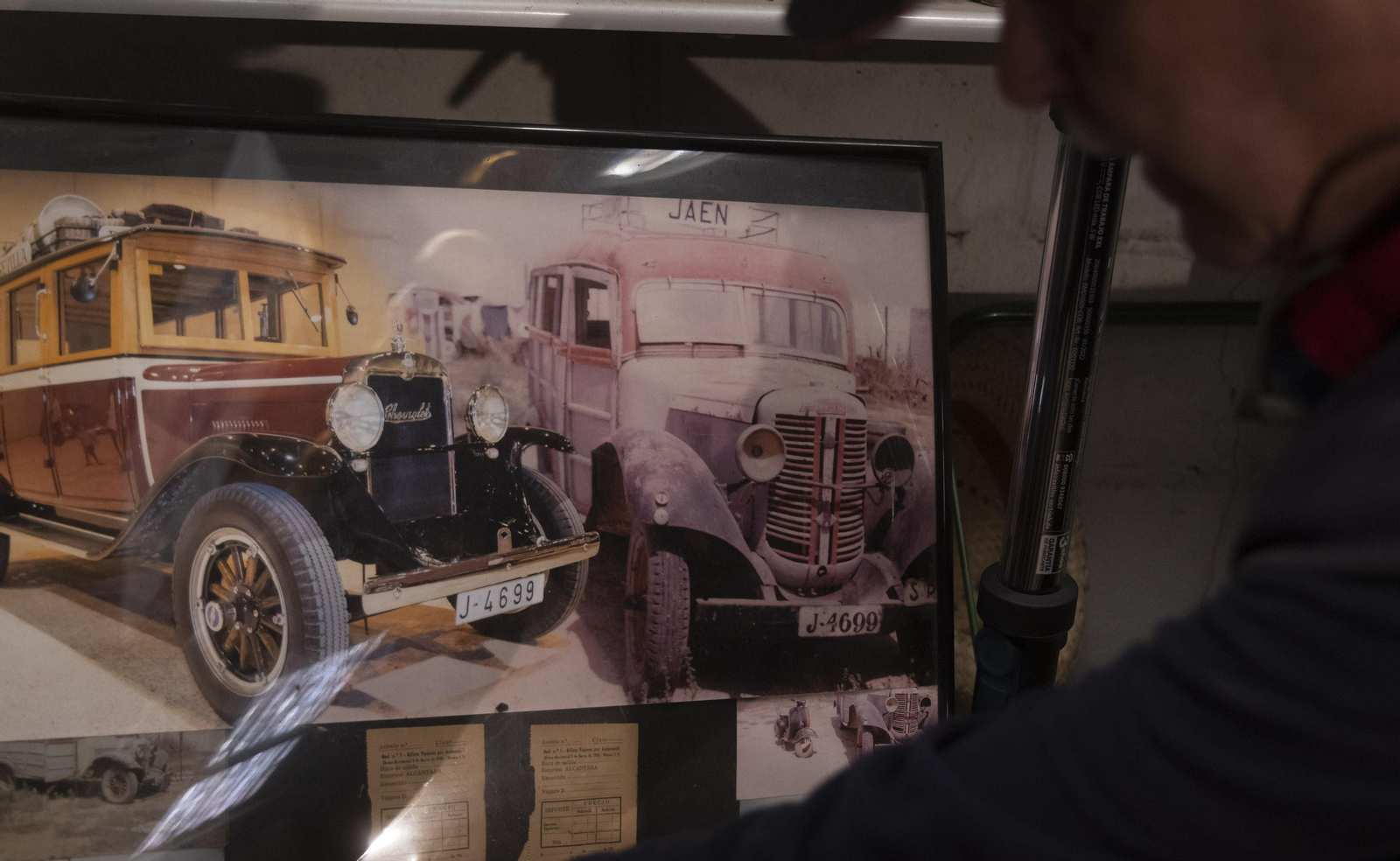 Los vehículos clásicos de Alfonso Chaves, todas las imágenes