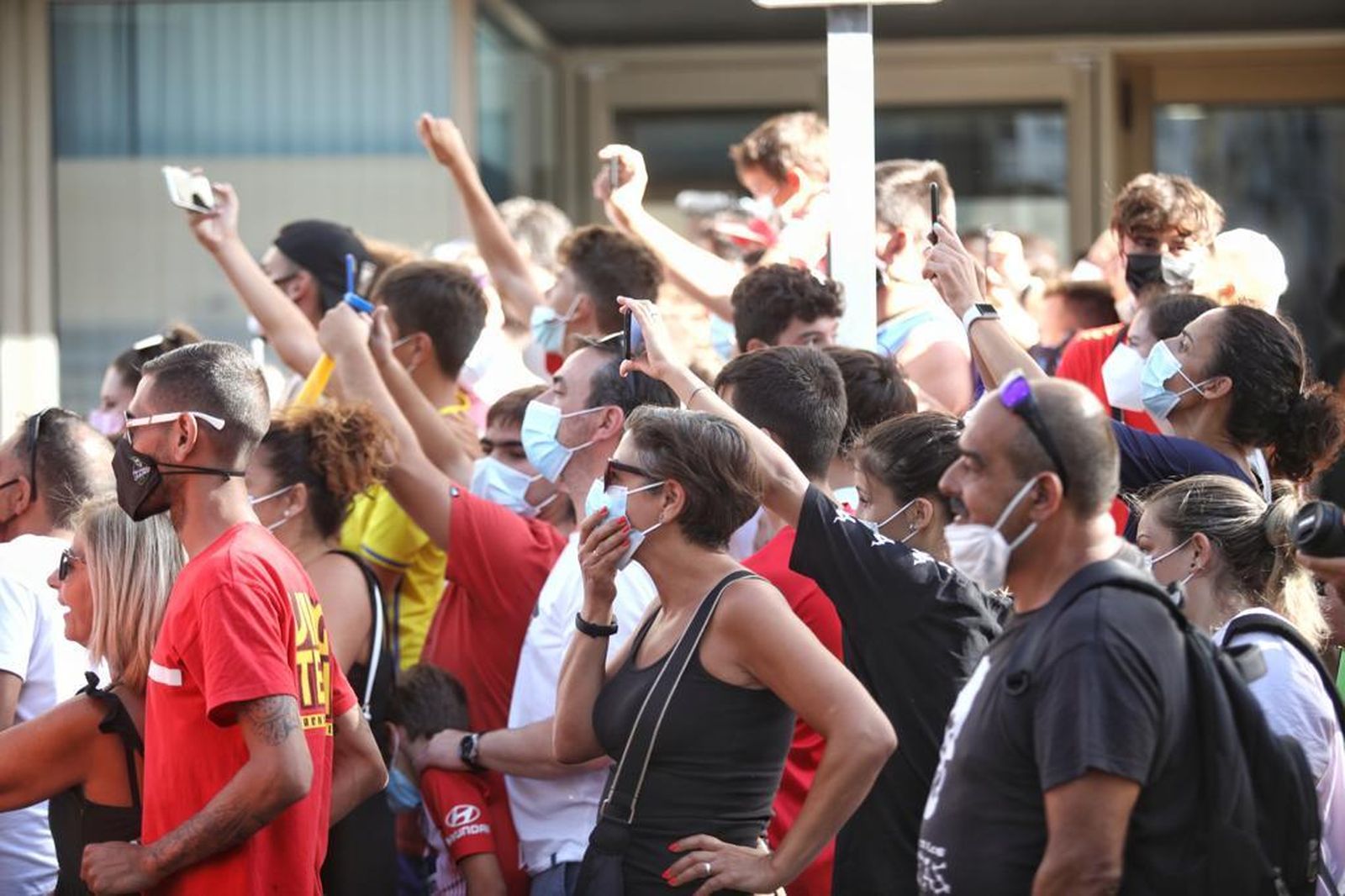 La vuelta del público al estadio en el Trofeo Carranza, en imágenes