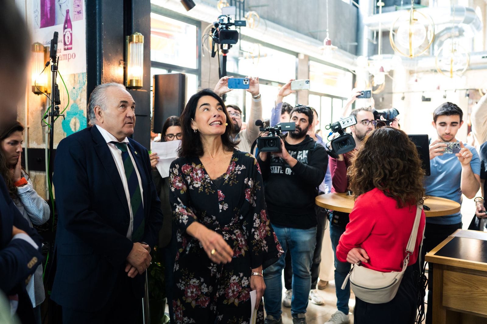 Las fotos de jugadores del Betis y del Sevilla en la Cruzcampo