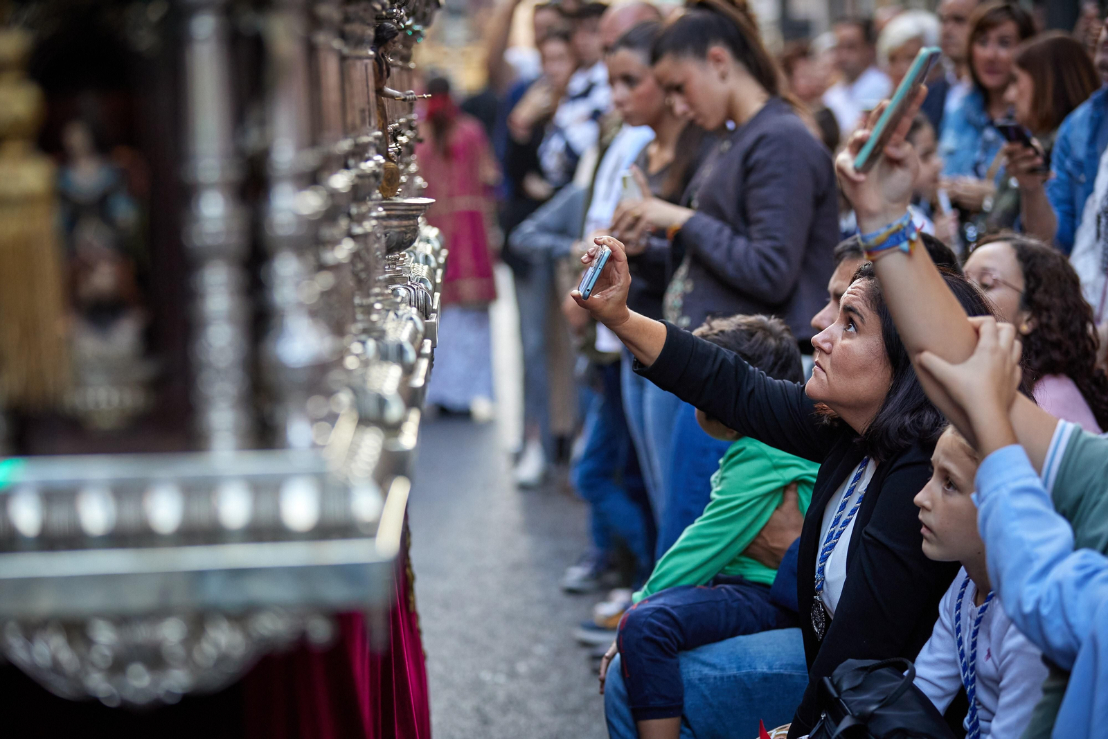 La celebración de la Procesión Magna de Granada, en imágenes