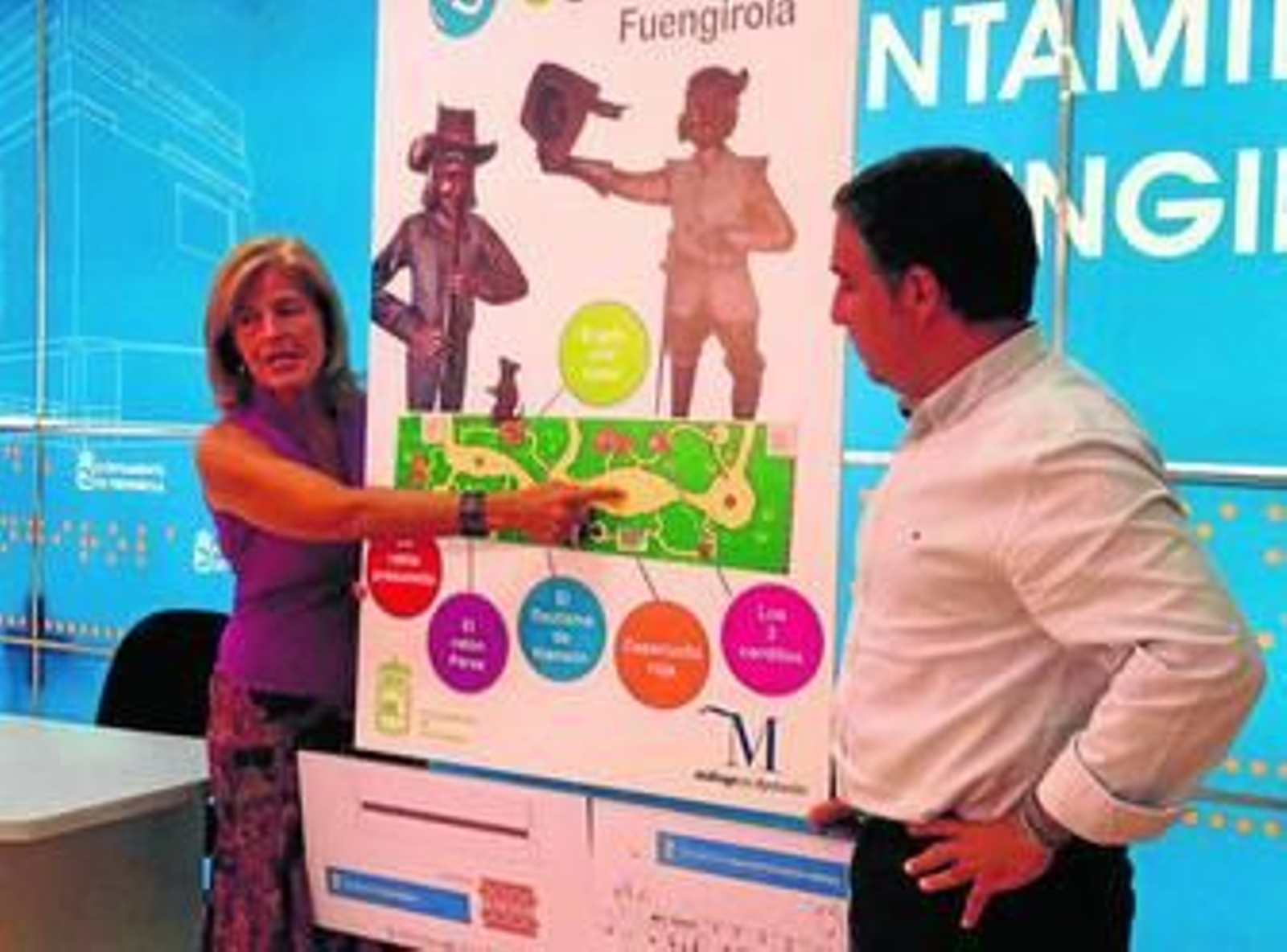 La alcaldesa, Esperanza Oña, y el presidente de la Diputación, Elías Bendodo, ayer presentando el proyecto. La alcaldesa, Esperanza Oña, y el presidente de la Diputación, Elías Bendodo, ayer presentando el proyecto.