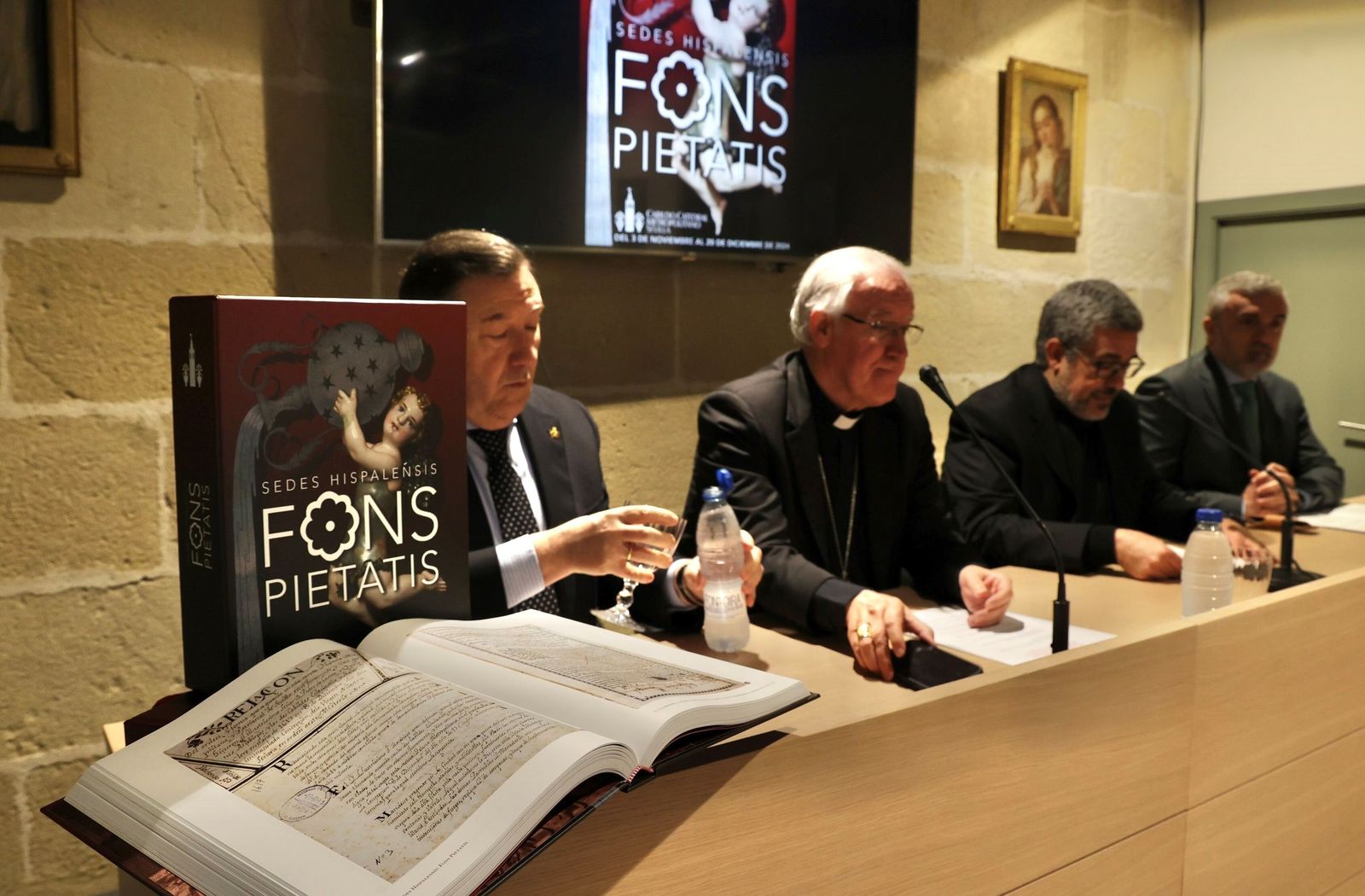 Un momento de la presentación del catálogo ‘Fons Pietatis’.