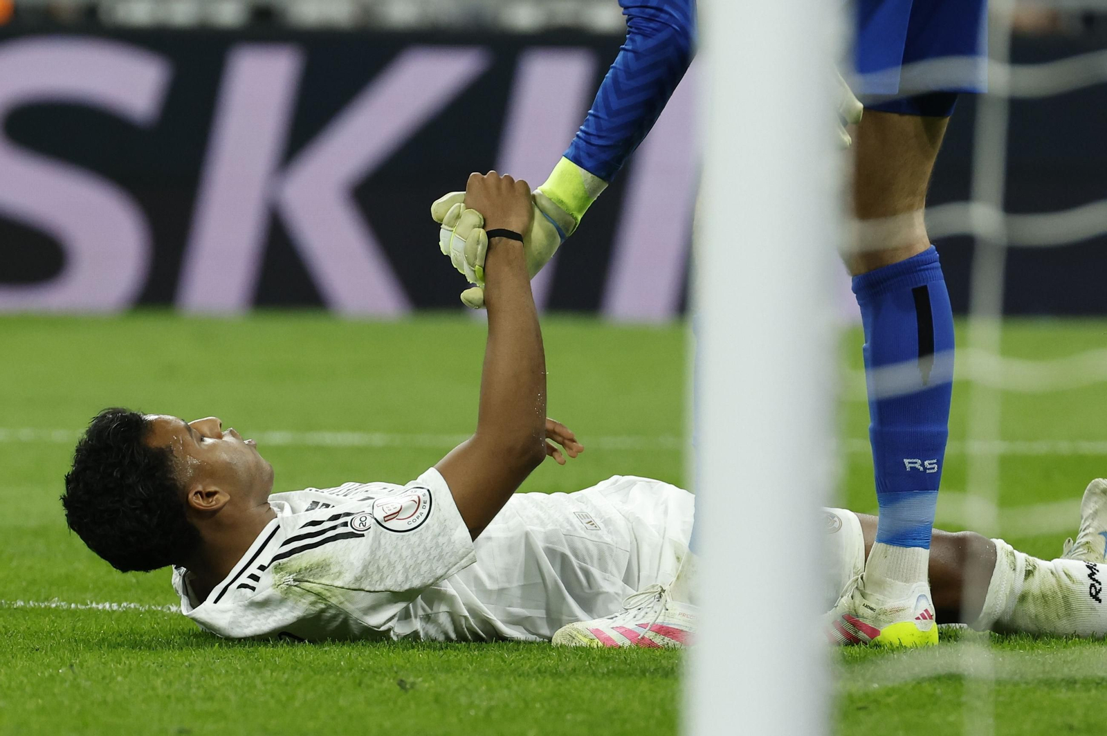 Las fotos del Real Madrid - Real Sociedad camino del Estadio de la Cartuja