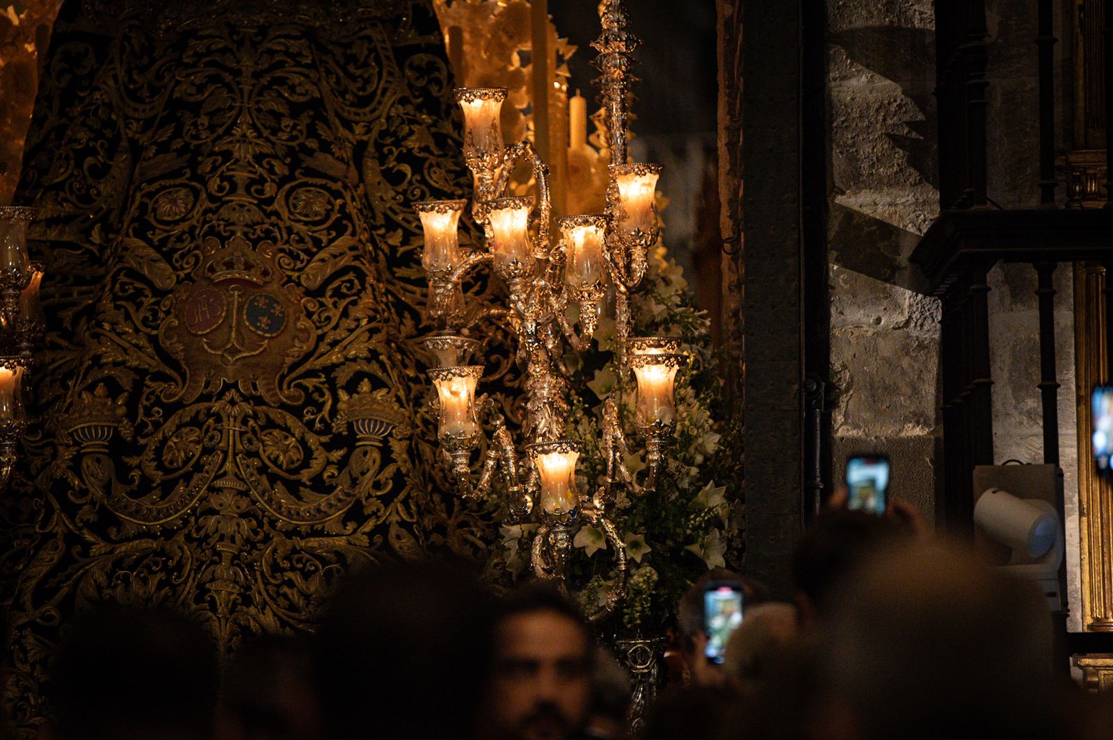 Las fotos de la Esperanza de Triana en la Catedral