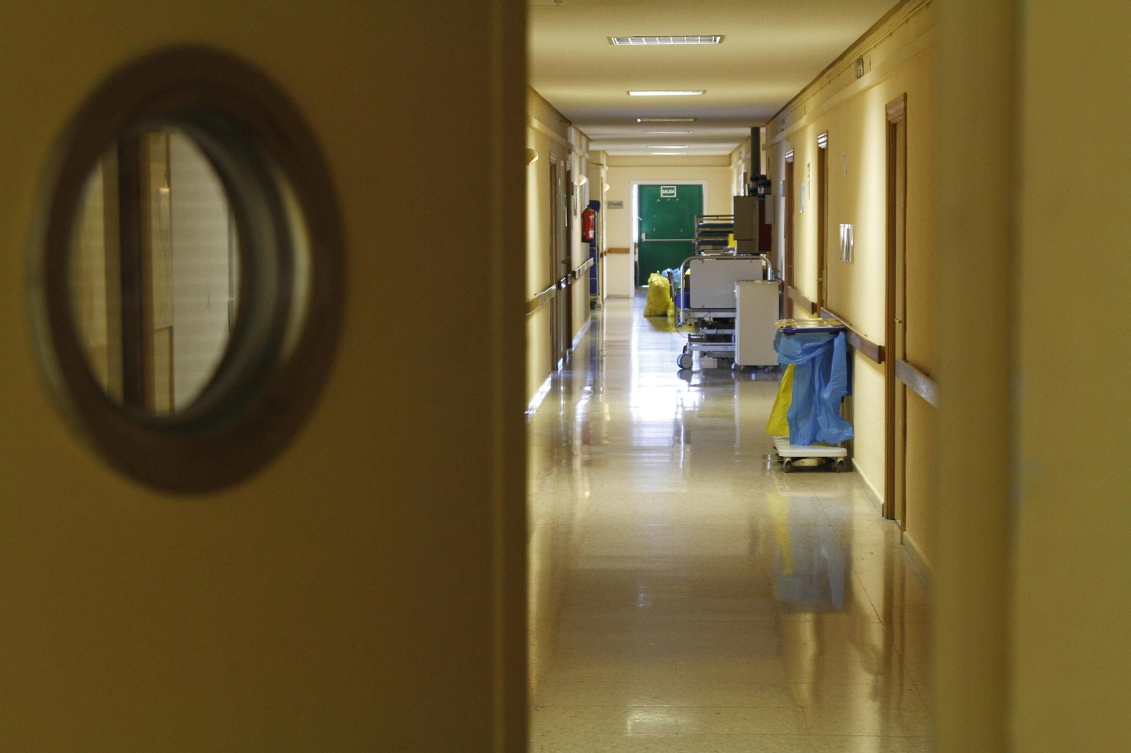 El antiguo Clínico recibe los primeros pacientes para paliar la falta de camas