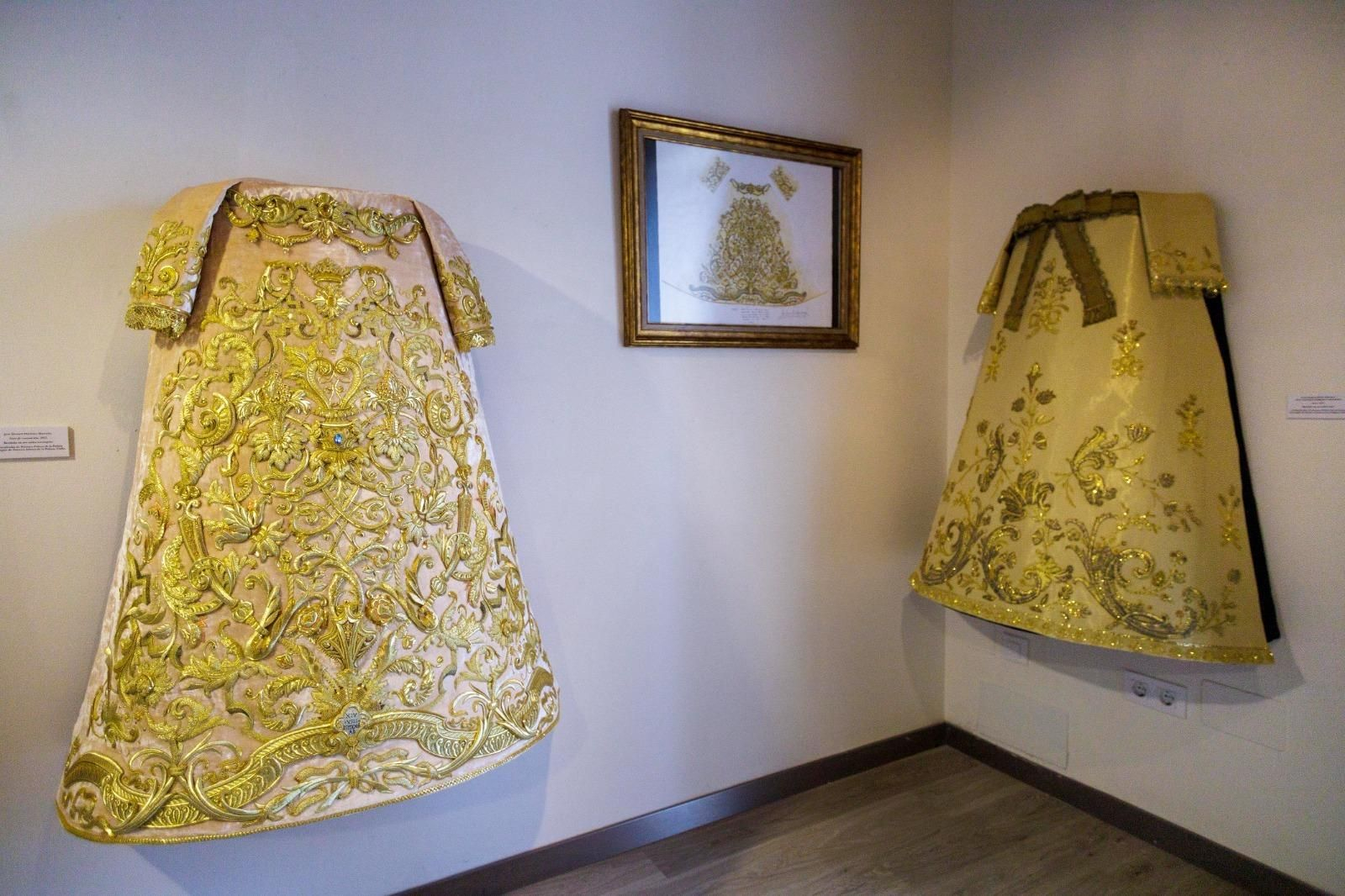 Sayas para la Virgen de las Penas con motivo de su coronación canónica.