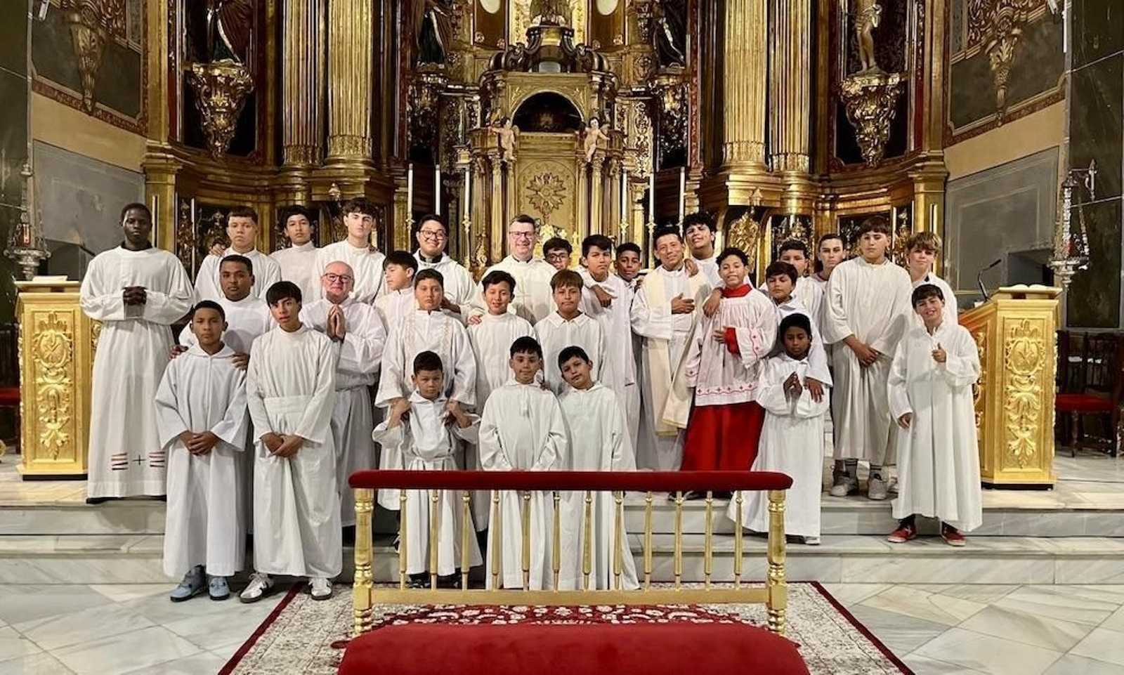 Monaguillos en la convivencia de Huércal-Overa.