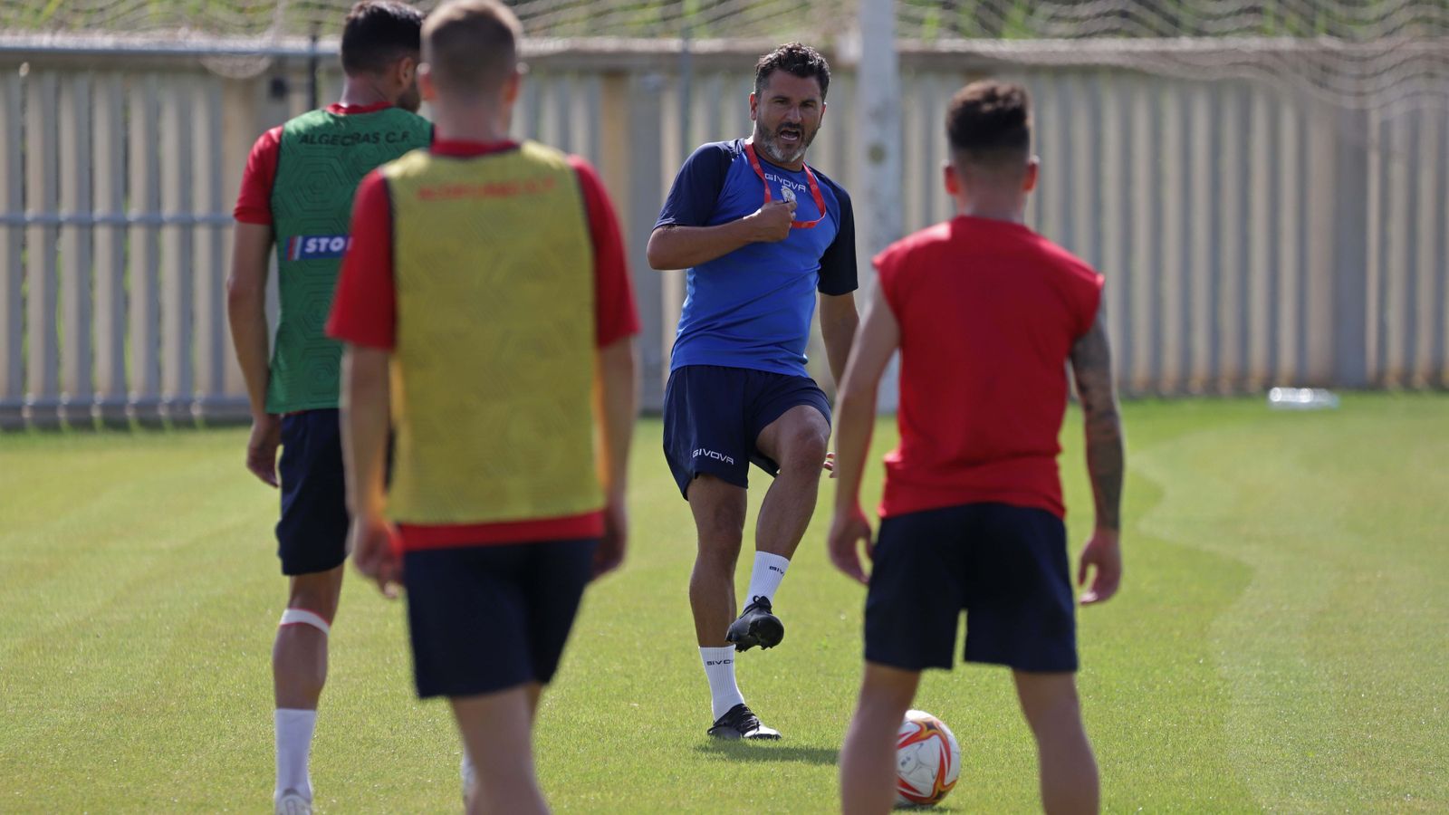 Fotos del primer entrenamiento del Algeciras CF