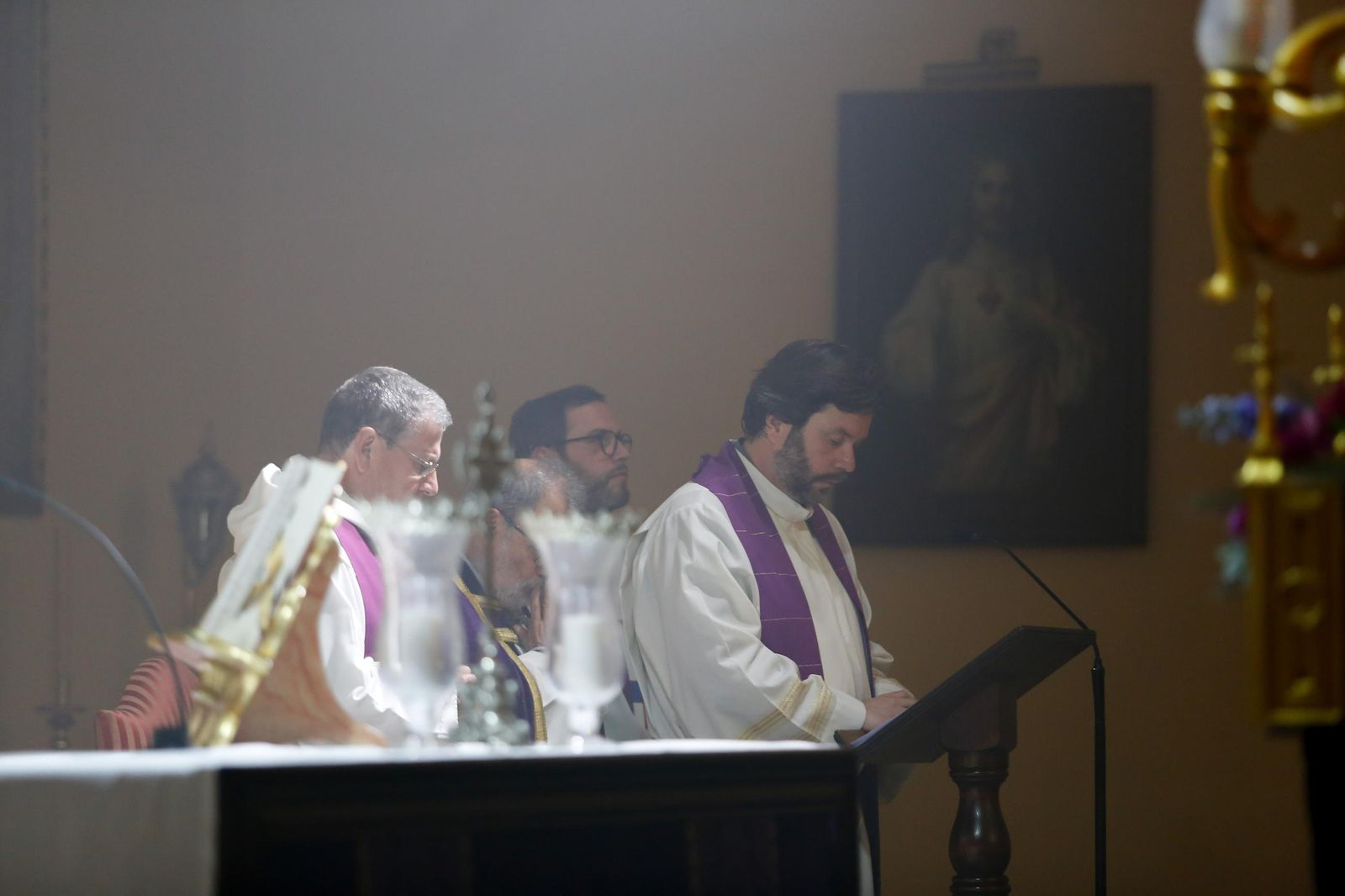 Fotos del vía crucis oficial del consejo local de Algeciras con las Tres Caídas