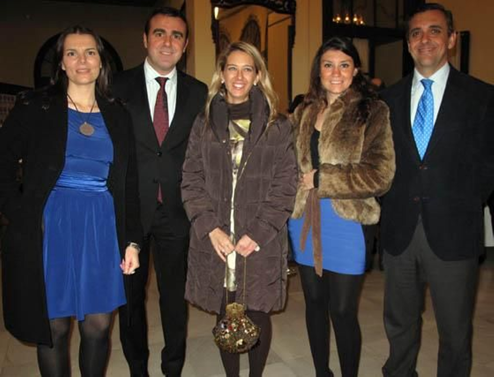 Los periodistas María Jesús de la Puerta y Javier Azcárate, con Ana Millán, Esther Cabello y Gabriel Dronda, de Coca-Cola.

Foto: Victoria Ramírez