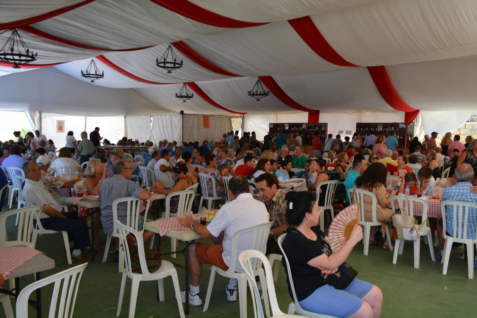 Domingo de feria en Torreguadiaro.