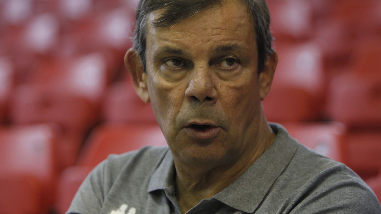 Juanma Rodríguez, en las gradas del pabellón sevillano.