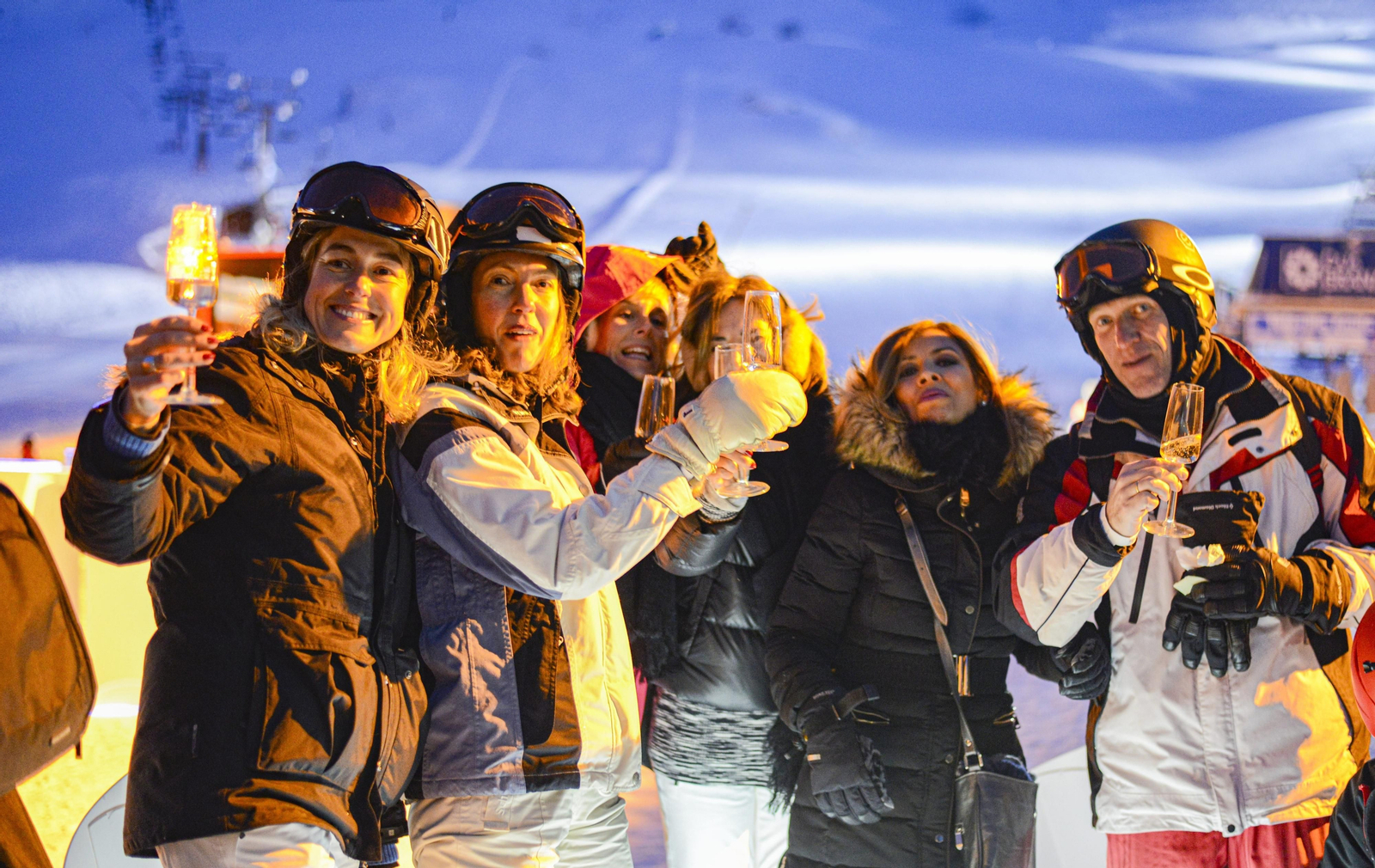 Champán, caviar y nieve: así ha sido la exclusiva fiesta BESO en Sierra Nevada, todas las fotos