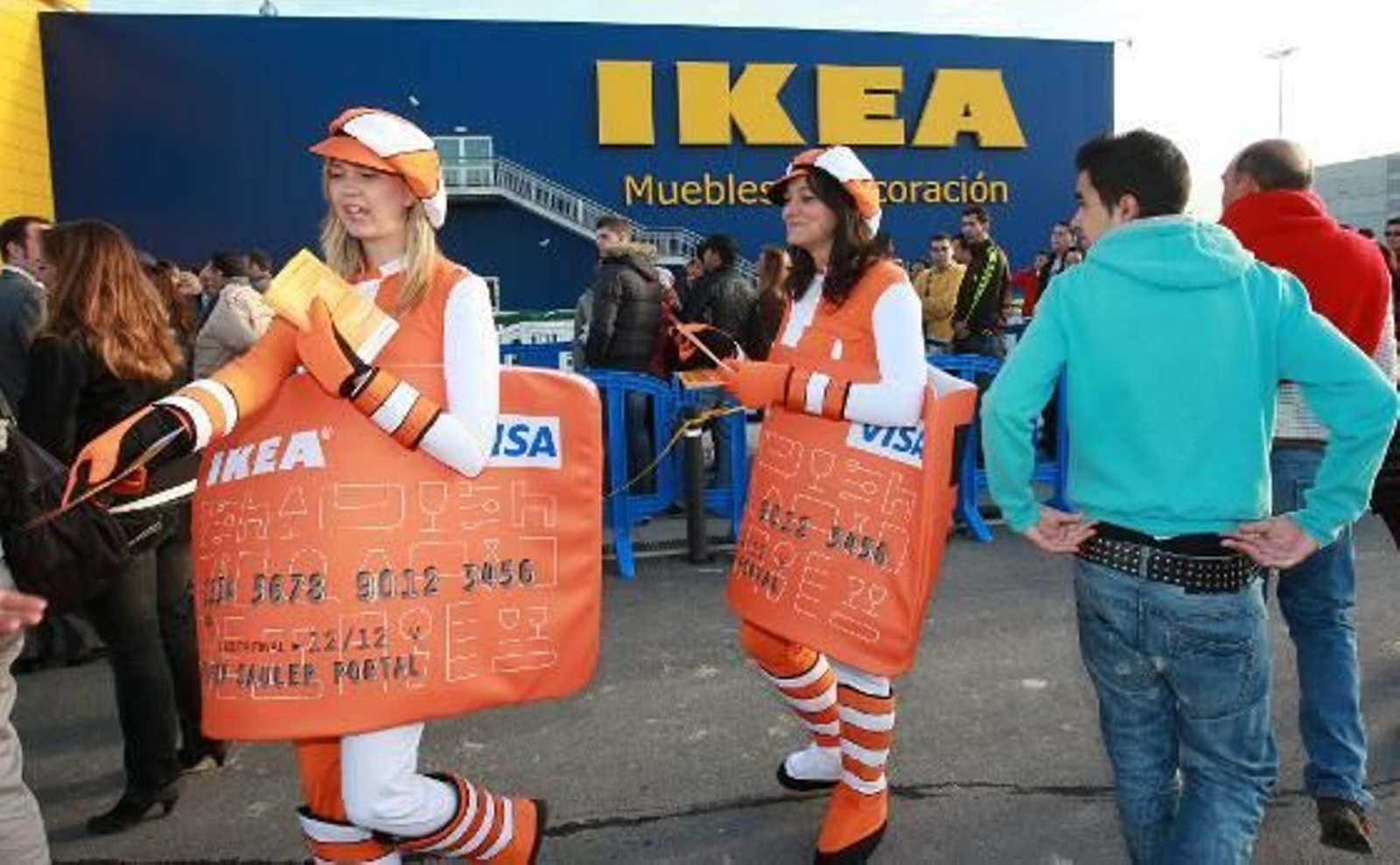 Ikea ha preparado una serie de promociones de cara a su apertura, que están disponibles en 'www.ikea.es/jerez'

Foto: Juan Carlos Toro