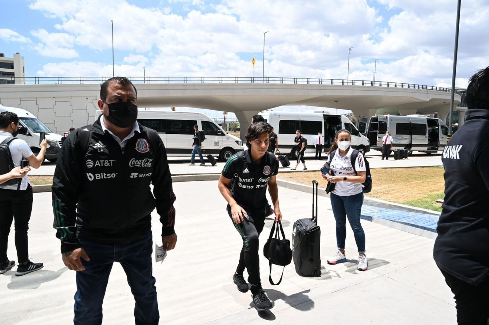 Diego Lainez, con la selección mexicana.