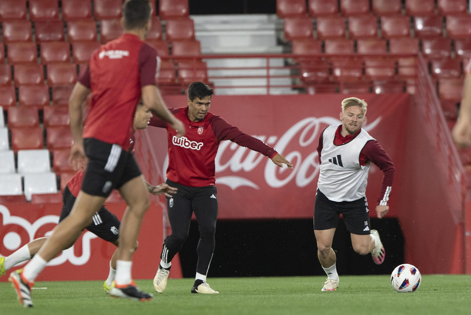 Así fue el primer entrenamiento de José Ramón Sandoval en el Granada CF