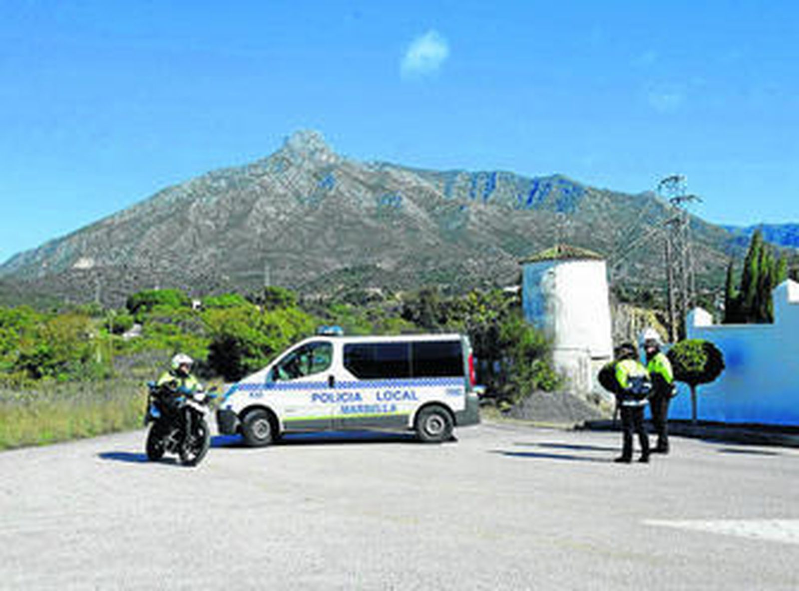 Lugar donde fue tiroteado mortalmente ayer un ciudadano francoargelino, en la exclusiva urbanización Las Lomas.