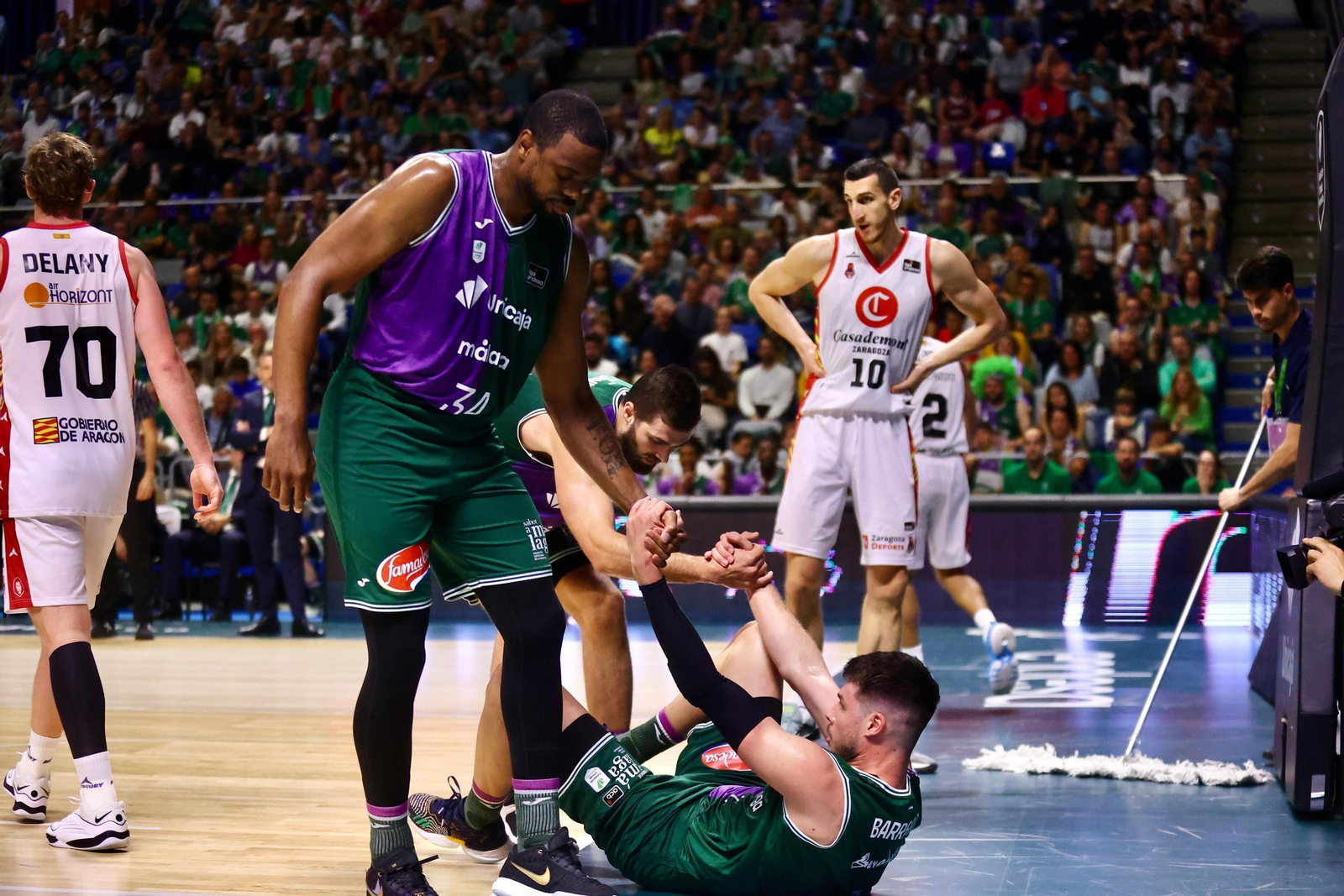 El Unicaja - Casademont Zaragoza, en fotos