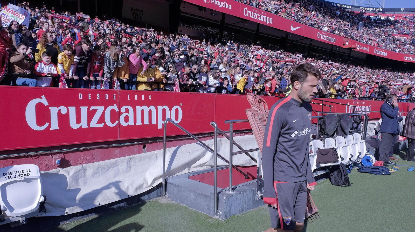 Multitudinario entrenamiento a puerta abierta del Sevilla en el Sánchez-Pizjuán