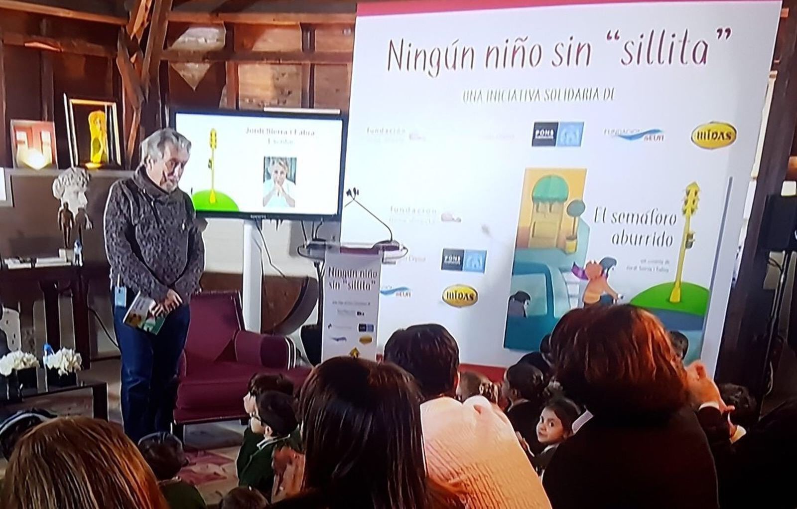 El autor de la obra, Jordi Sierra i Fabra, en la presentación de la campaña.