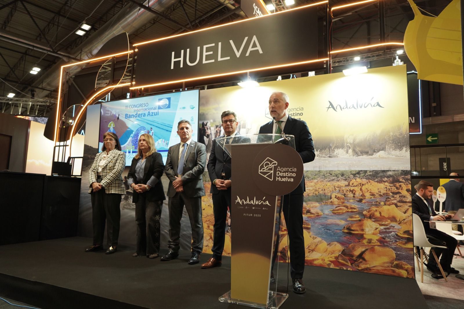 Emiliano Cabot en una intervención en un acto turístico.