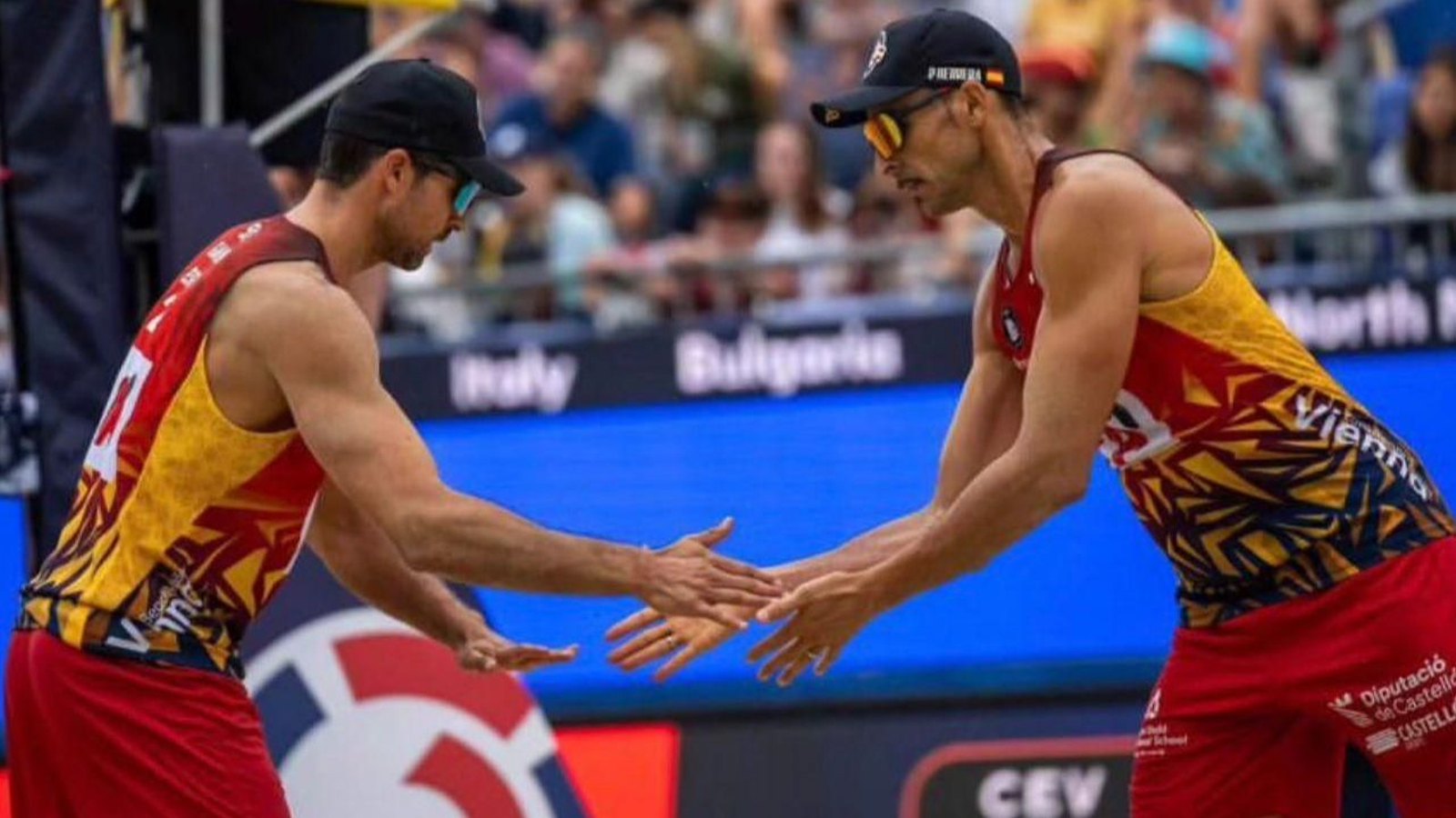 Adrián Gavira y Pablo Herrera, durante un partido