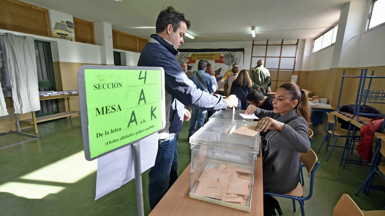 Las mejores fotos de la jornada electoral en La Línea