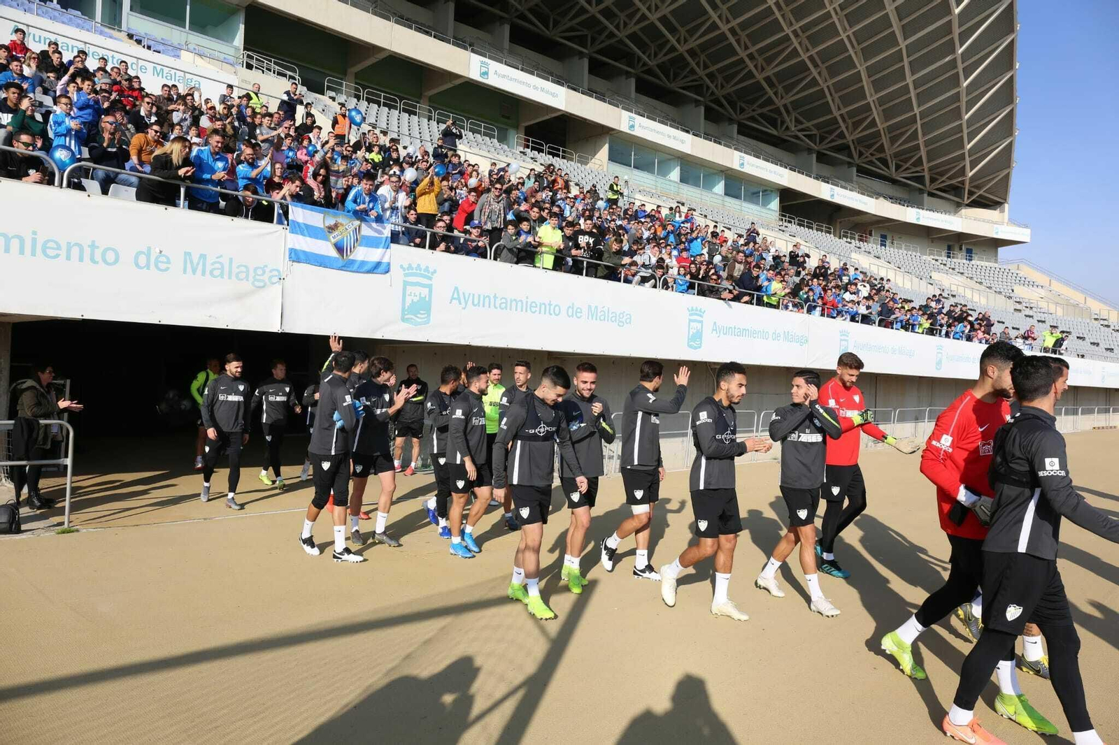 Las fotos del entrenamiento del Málaga a puerta abierta Las fotos del entrenamiento del Málaga a puerta abierta