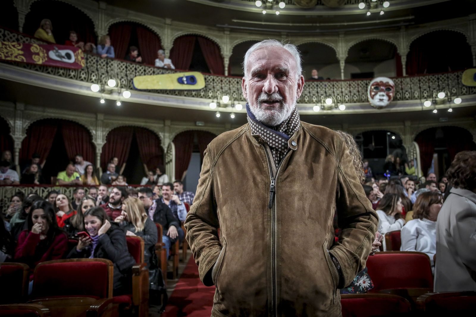Paco Melero en el patio de butacas, antes de ver a su coro.