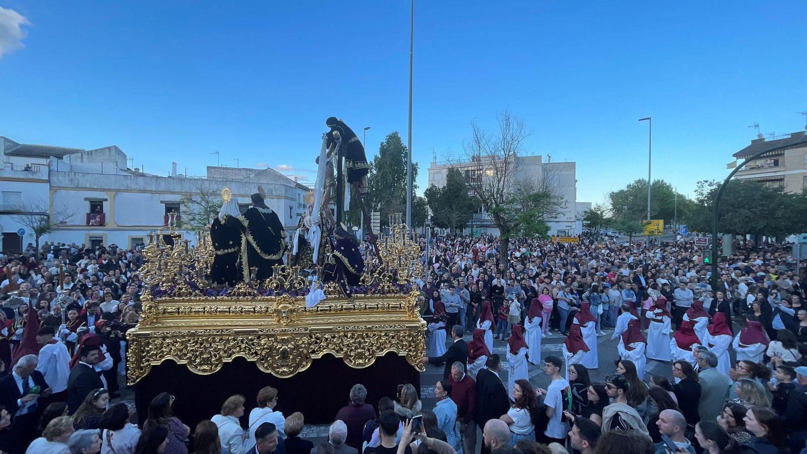 El Descendimiento en su barrio del Campo de la Verdad