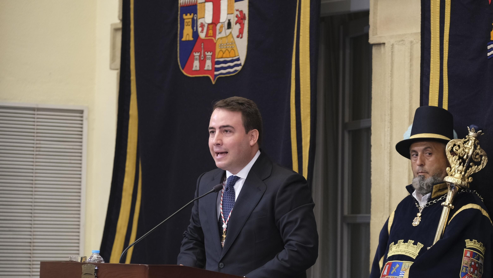 Imágenes del acto de constitución de la Diputación de Almería