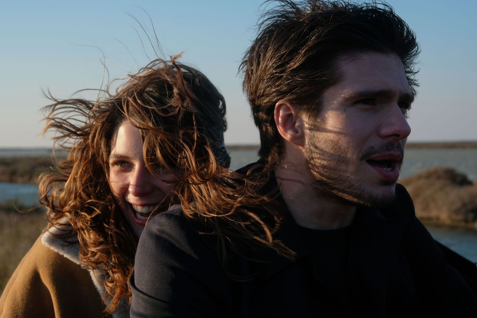 Josephine Japy y François Civil en una imagen de 'Amor a segunda vista'.