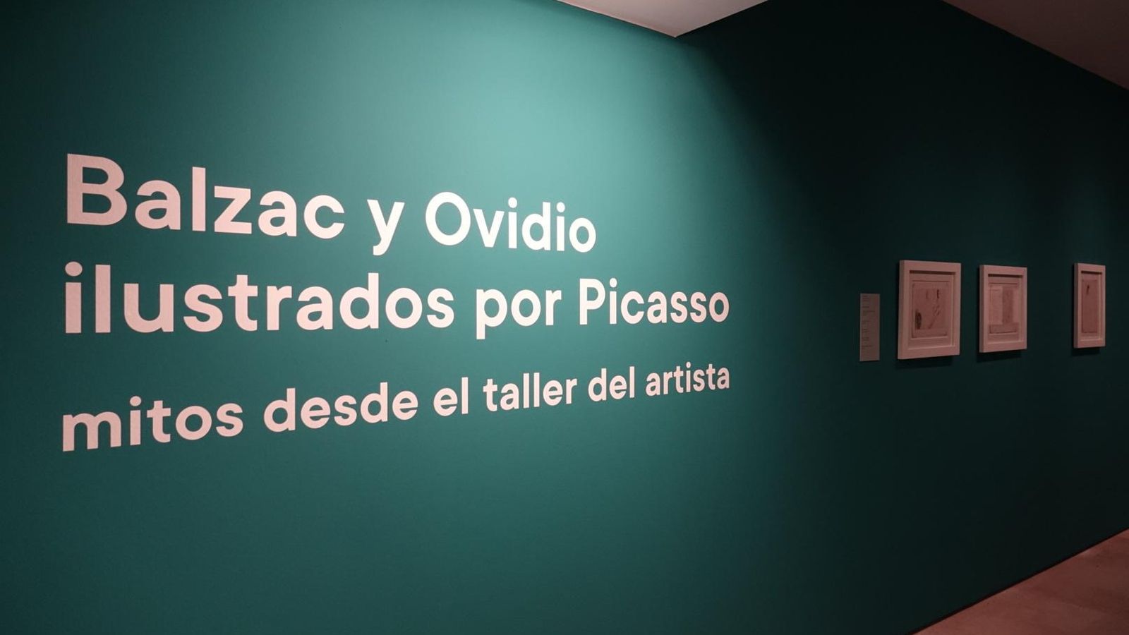 Inicio del recorrido de la muestra de la Fundación Casa Natal.