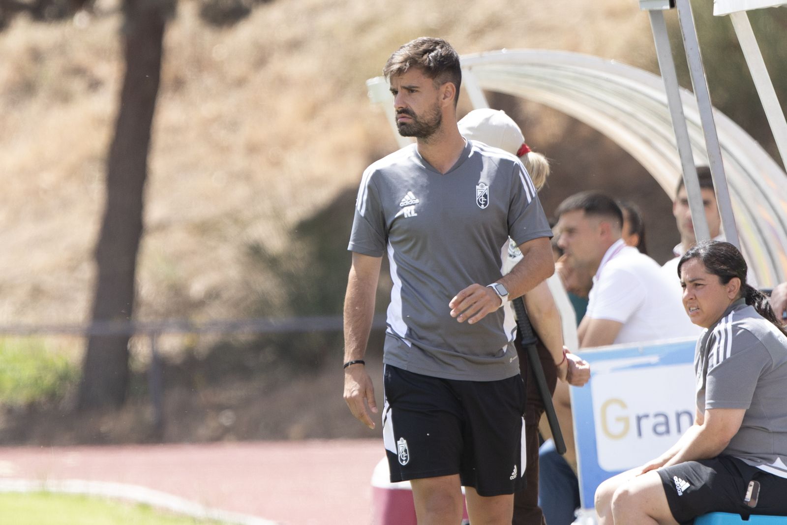 Roger Lamesa, atento al juego.