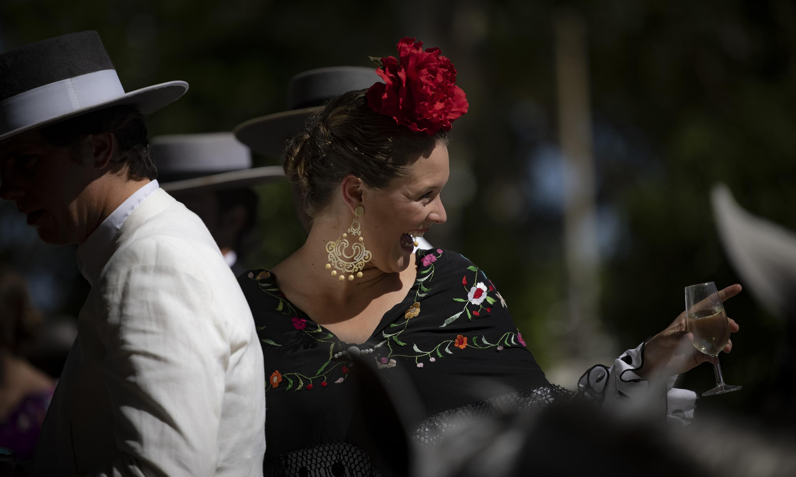 Las fotos del lunes de la Feria de abril  de Sevilla 2023