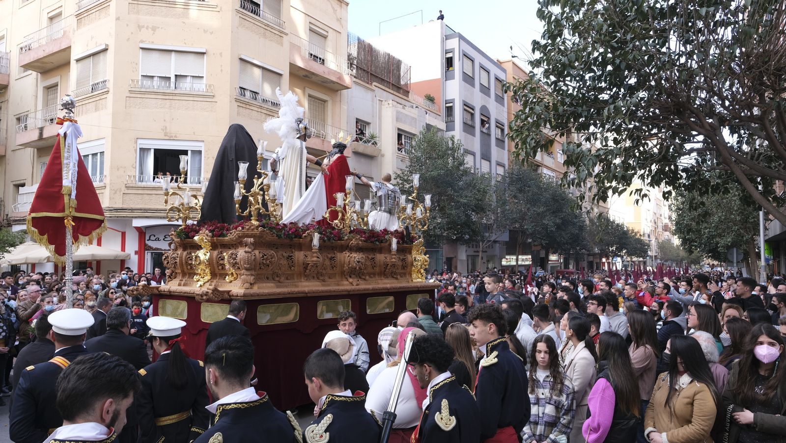 Fotogalería de la procesión de Coronación. Semana Santa Almería 2022.