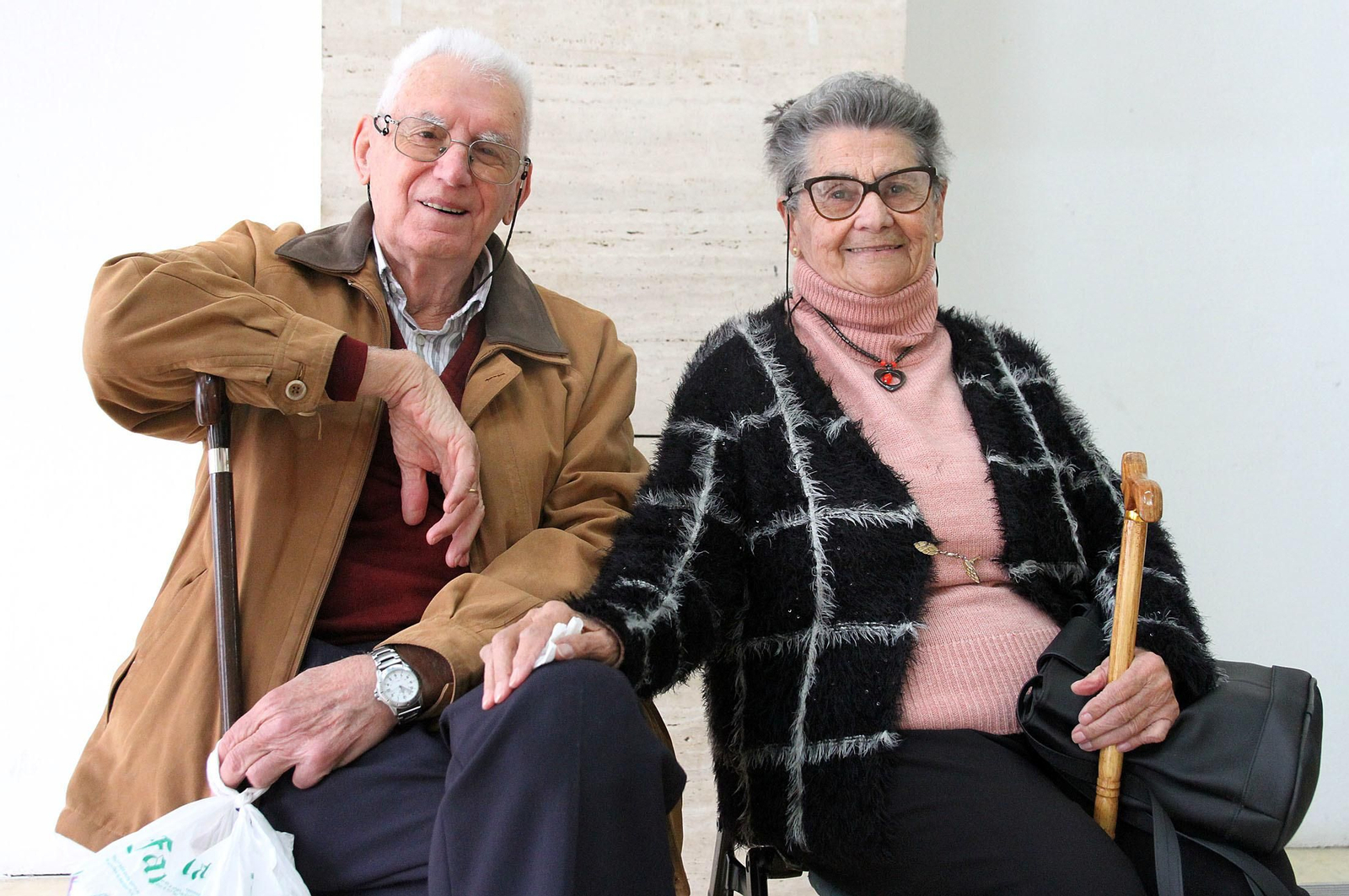 La Asociación de Familiares de personas con Alzheimer (AFA) realiza actividades en la Casa Colón, en imágenes
