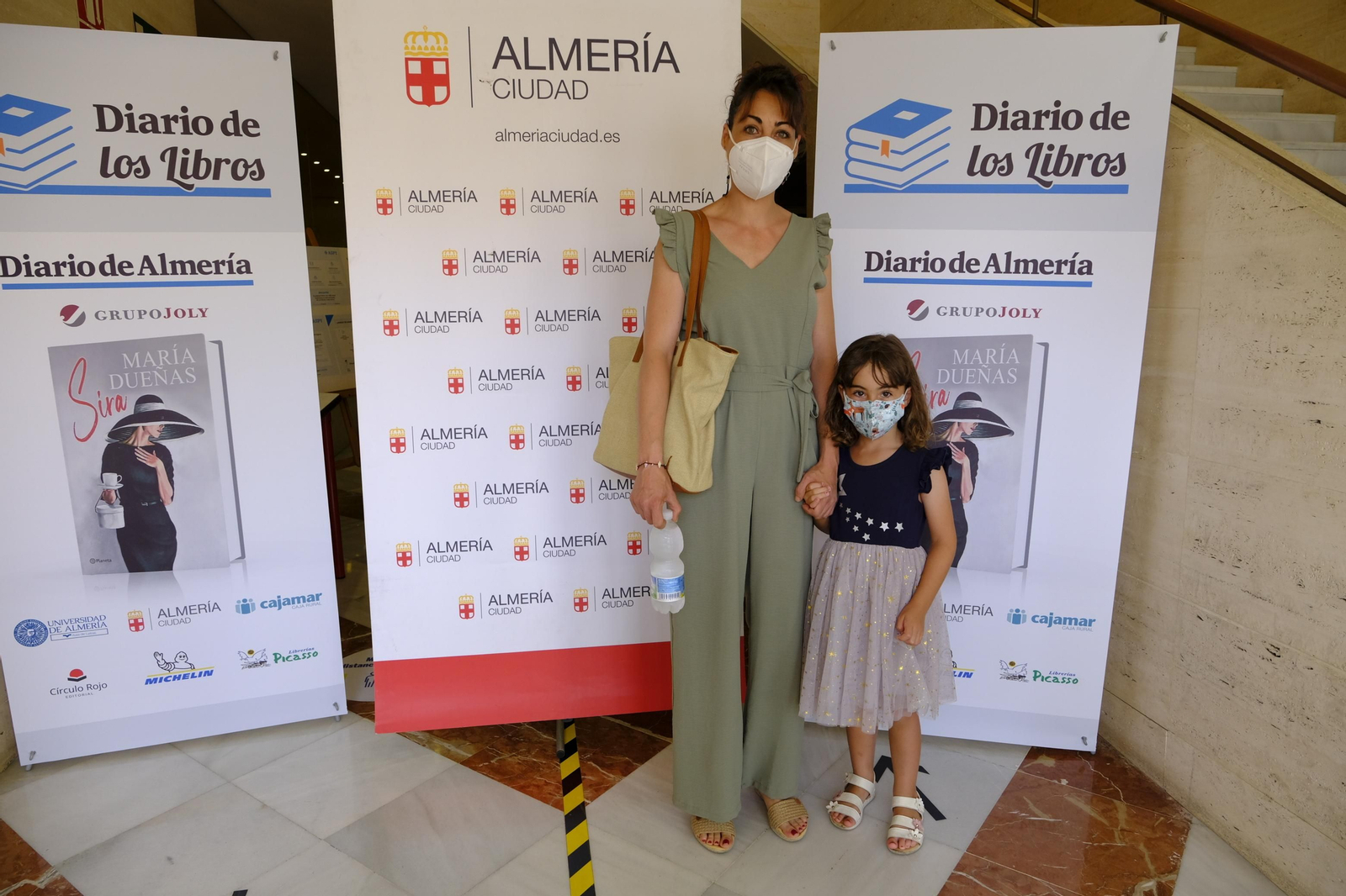 Fotogalería del Diario de los Libros, con María Dueñas. Almería