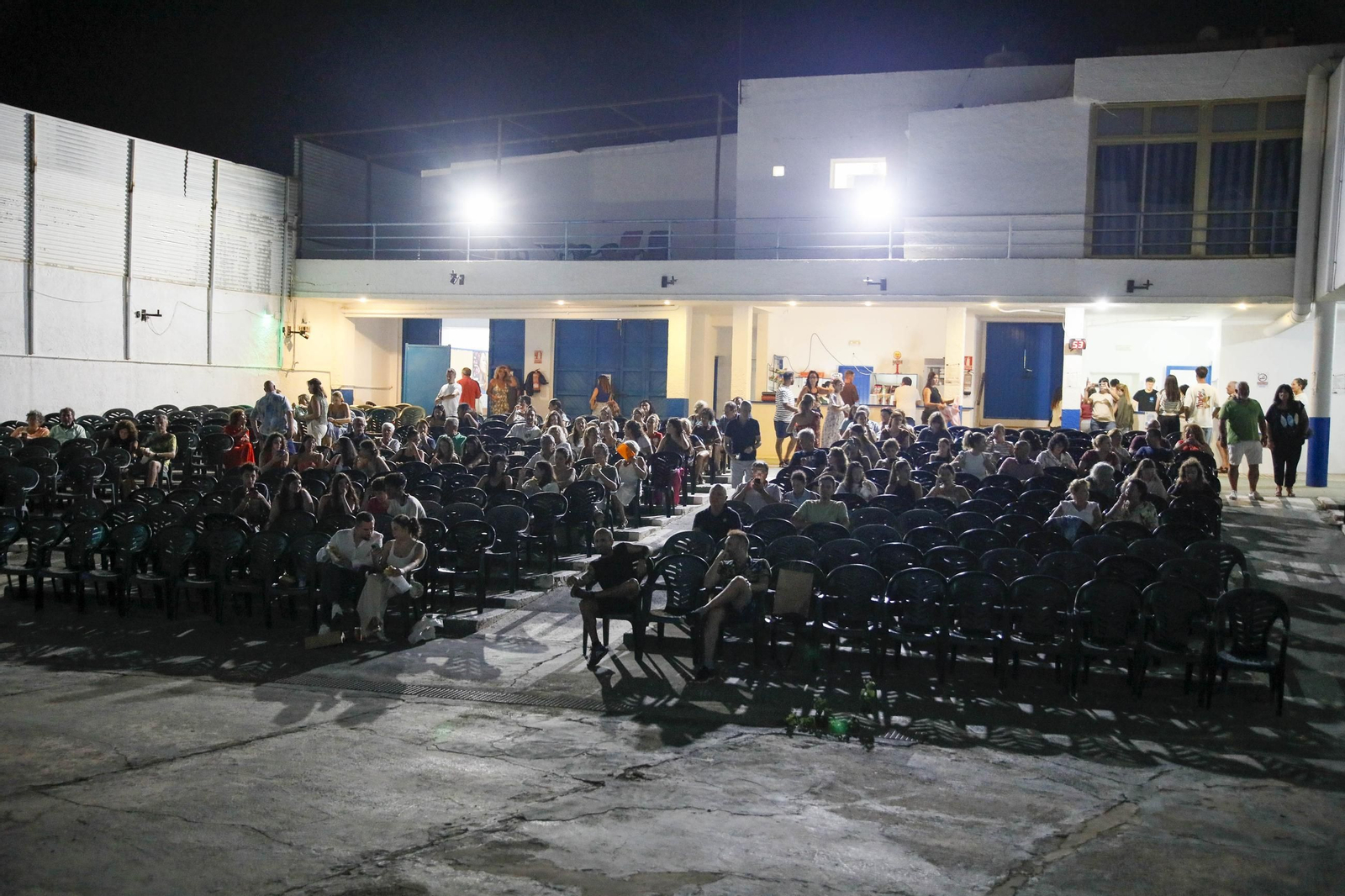 Imágenes de la última proyección en el cine de verano de Garrucha Imágenes de la última proyección en el cine de verano de Garrucha