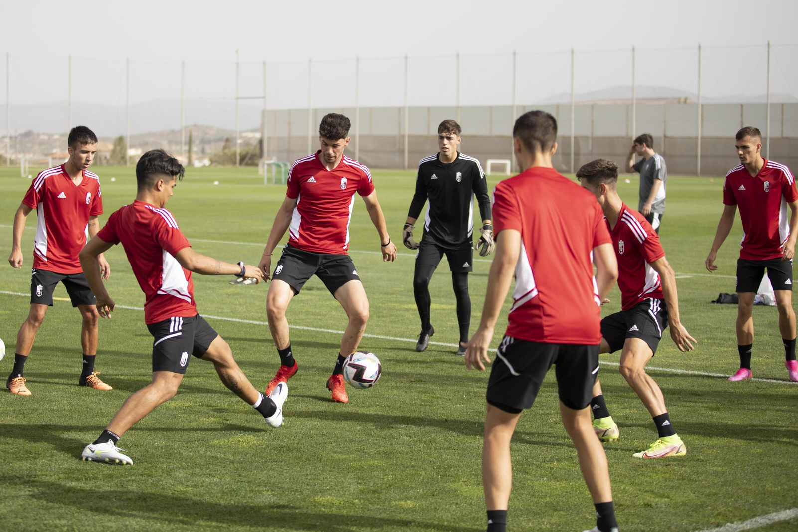 Así ha sido el primer entrenamiento del Granada CF de la pretemporada