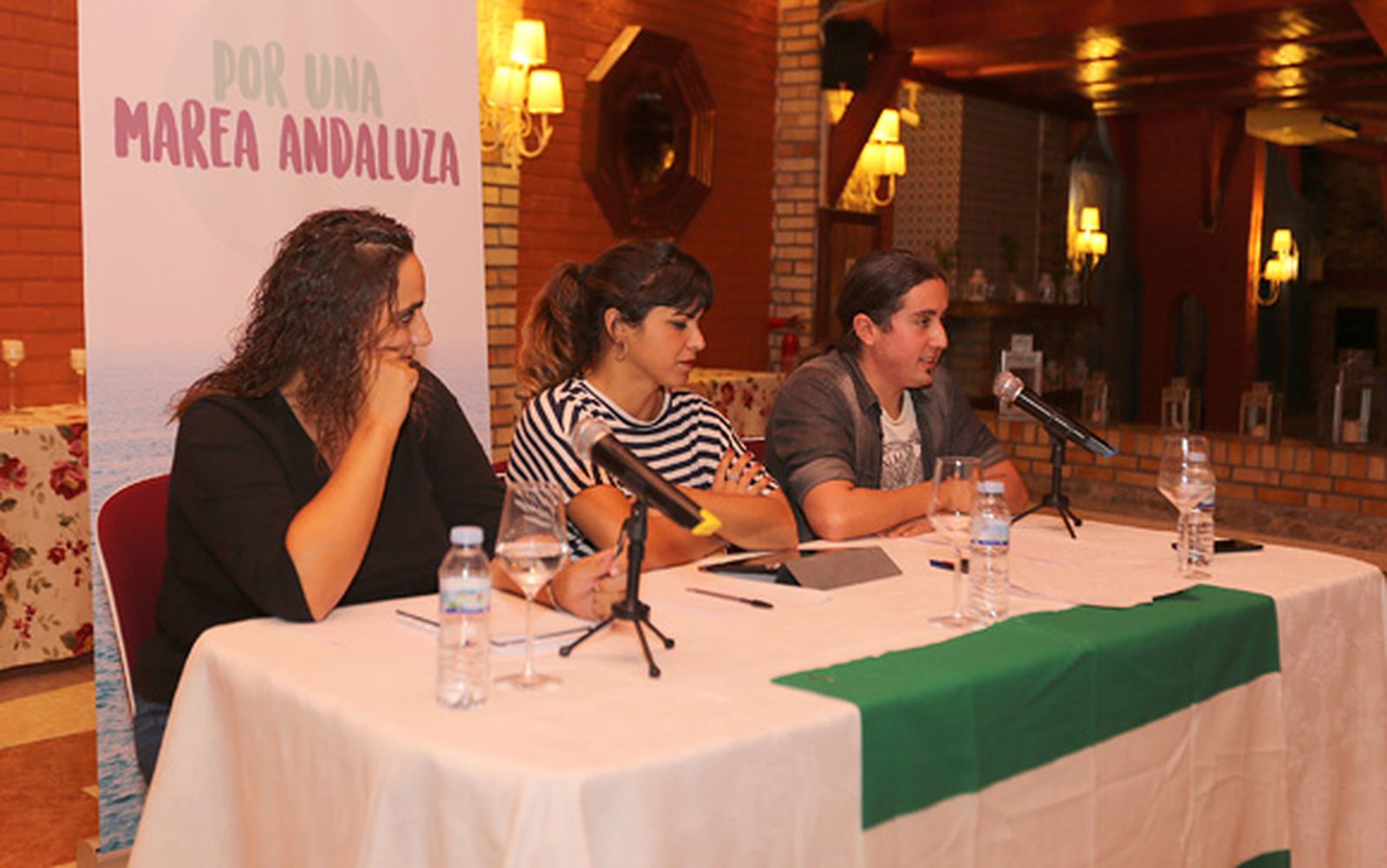 La secretaria general de Podemos y candidata de Por una marea andaluza, Teresa Rodríguez, ayer en Chiclana. /Sonia Ramos