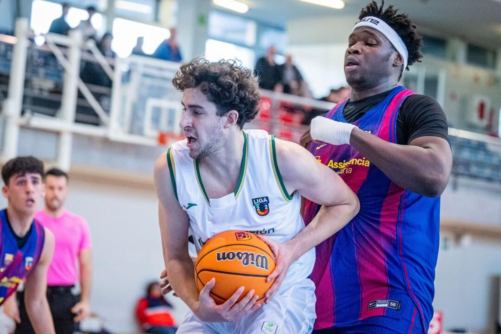 El Unicaja acarició el triunfo en Barcelona (62-61) en Liga U22: fotos y crónica del partido